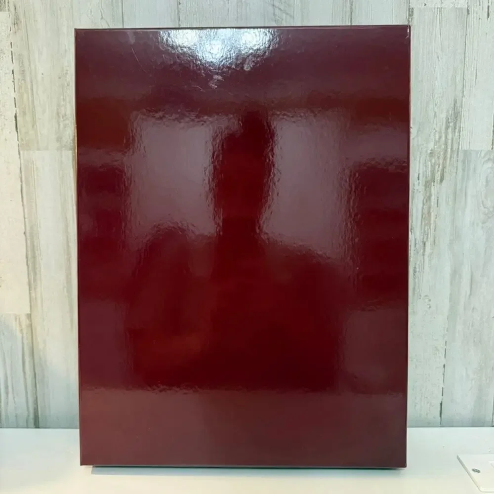 Gucci Rigid Gift Storage Box Glossy Burgundy White Logo Lid 16x12x2